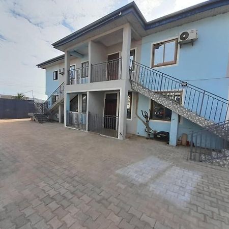 Private Executive Apartments Damba Exterior photo