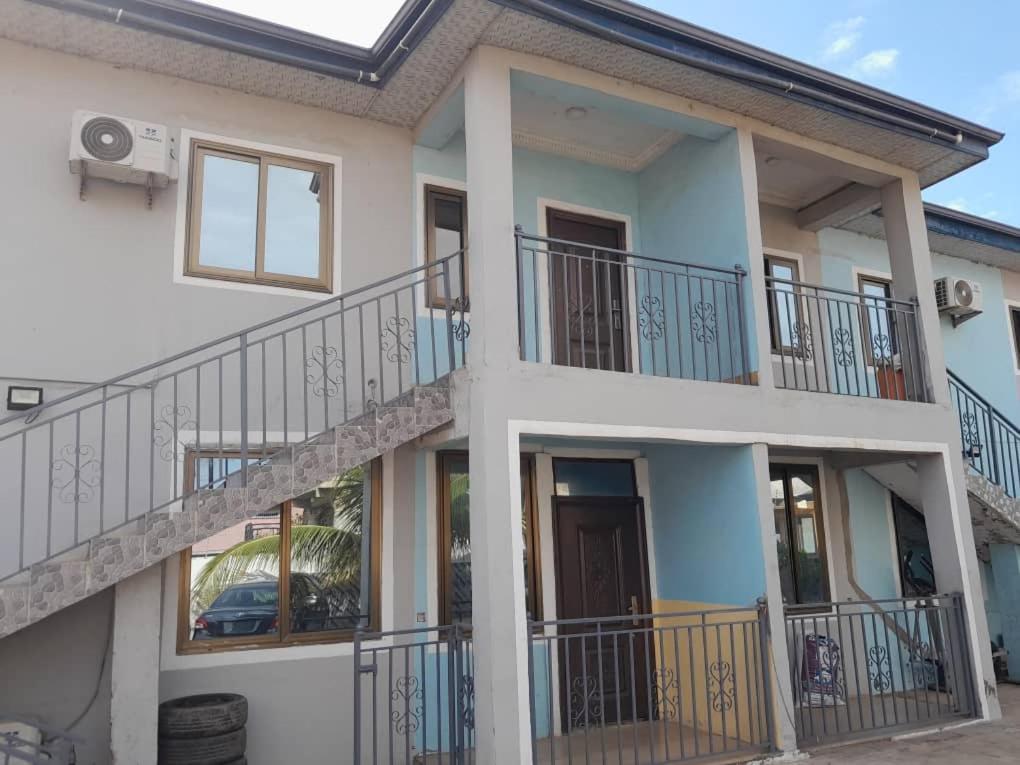 Private Executive Apartments Damba Exterior photo