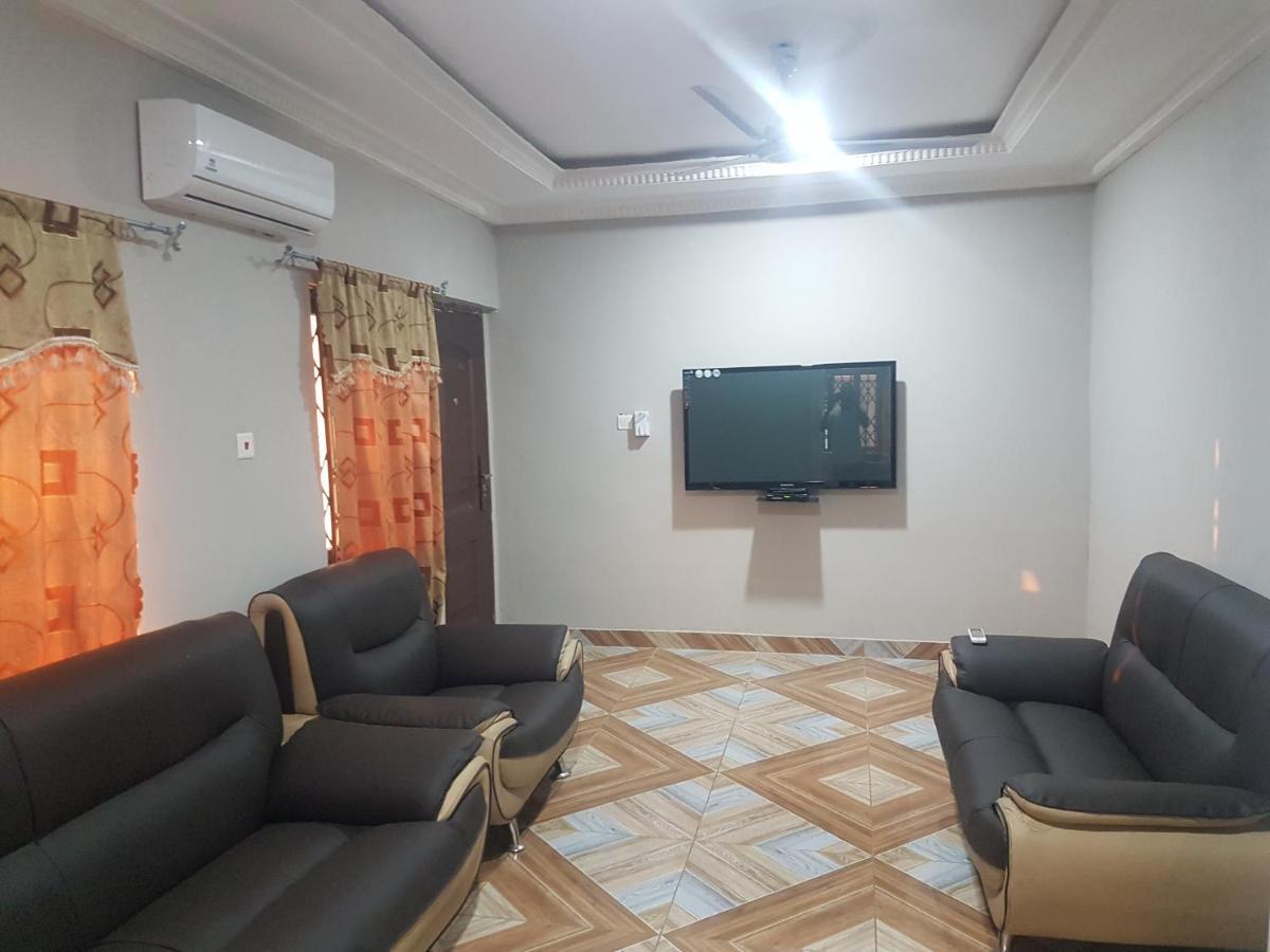 Private Executive Apartments Damba Exterior photo